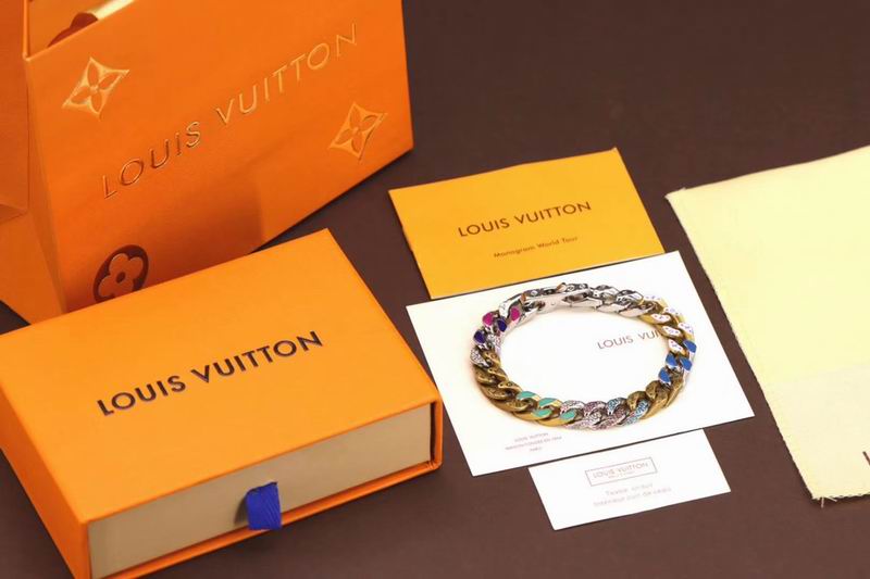 LV Bracelet 03lyr565